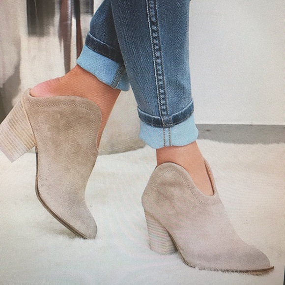 Chinese Laundry Shoes - Chinese Laundry Mules in Rust color